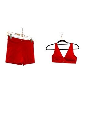 NWOT Alo Yoga Short/Bra Set RED Size: Small
